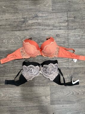 Set of 2 Women's Lace Bras - Coral and Black